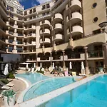 فندق Golden Ina 4*