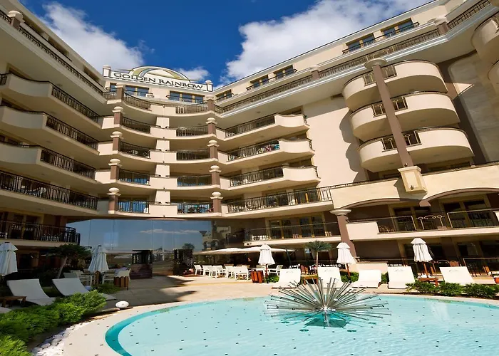 酒店 Golden Ina 4*