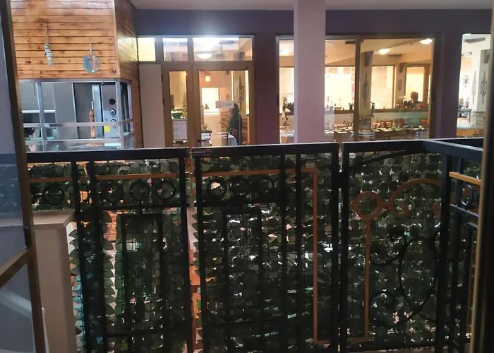 Golden Ina Hotell 4*