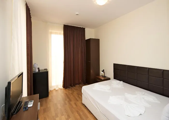 Golden Ina 4* Slăntjev Brjag