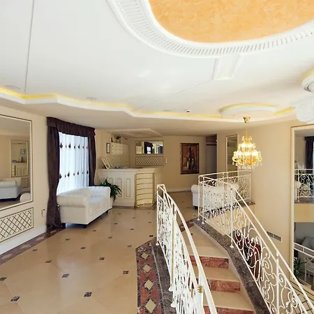 Golden Ina 4* Sluneční pobřeží