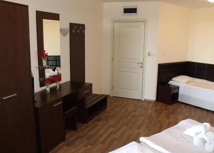 Golden Ina 4* Slăntjev Brjag